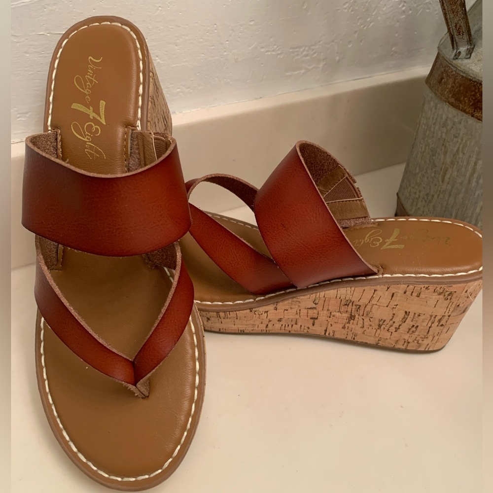 NEW Vintage 7 Eight Cognac Faux Leather Wedge Size 9.5 (fits like a sz 9)
